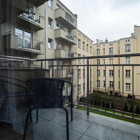 Urban Serenity Space By Bookinghost Apartament